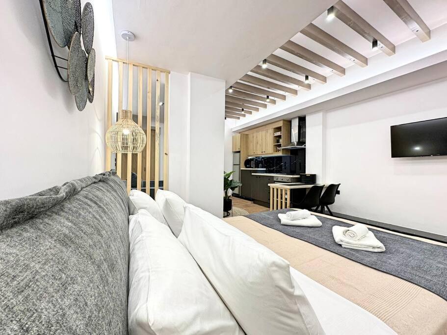 Oasis Luxury Apartments Erétria Esterno foto